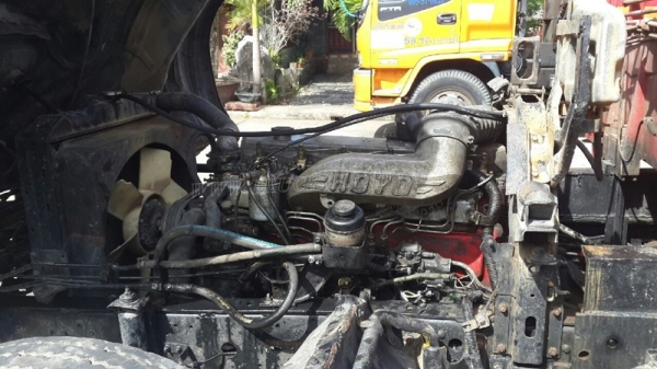 รถบรรทุก HINO ติดเครน รุ่น FD164E เครน 3 ตัน ท้อง V  195 แรงม้า