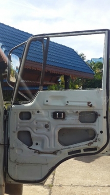 รถบรรทุก HINO ติดเครน รุ่น FD164E เครน 3 ตัน ท้อง V  195 แรงม้า