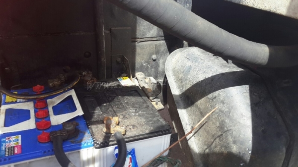 รถบรรทุก HINO ติดเครน รุ่น FD164E เครน 3 ตัน ท้อง V  195 แรงม้า