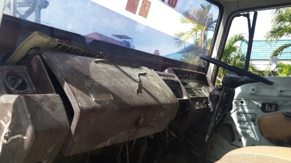 รถบรรทุก HINO ติดเครน รุ่น FD164E เครน 3 ตัน ท้อง V  195 แรงม้า