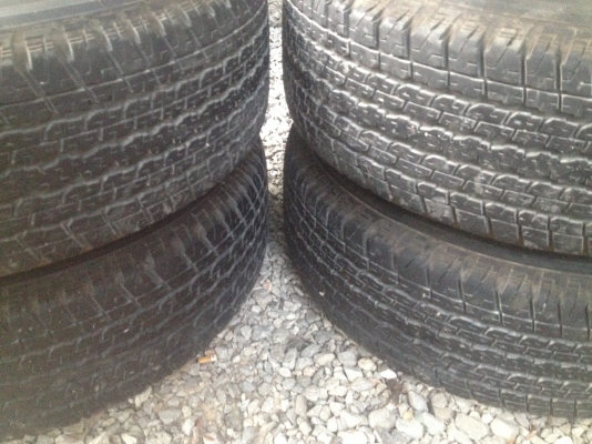 ขายล้อแม็กพร้อมยาง ISUZU MU-X ขอบ 17 สภาพใหม่ยาง Bridgestone 255 6517 ปลายปี 13