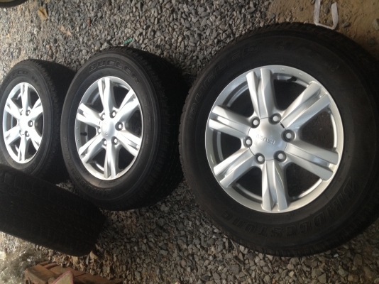ขายล้อแม็กพร้อมยาง ISUZU MU-X ขอบ 17 สภาพใหม่ยาง Bridgestone 255 6517 ปลายปี 13