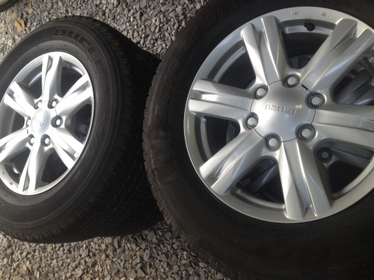 ขายล้อแม็กพร้อมยาง ISUZU MU-X ขอบ 17 สภาพใหม่ยาง Bridgestone 255 6517 ปลายปี 13