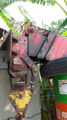 ขาย175000บาท เครน4ตัน4ปลอก3ชัก ขาเหลียม สภาพสวยพร้อมใช้