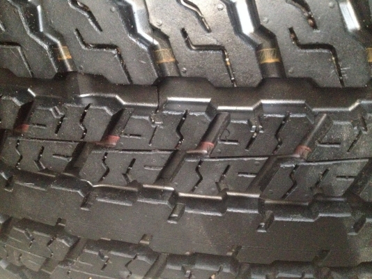 ขายล้อแม็กป้ายแดง TOYOTA REVO พร้อมยาง YOKOHAMA ขอบ 17 สภาพใหม่มากๆ