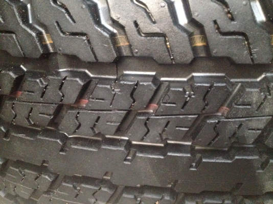 ขายล้อแม็กป้ายแดง TOYOTA REVO พร้อมยาง YOKOHAMA ขอบ 17 สภาพใหม่มากๆ