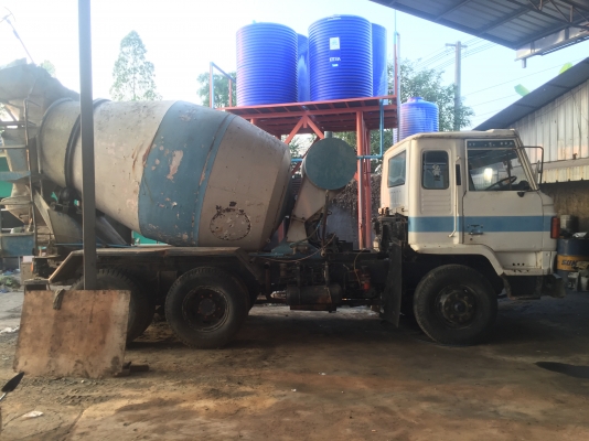 นิสสัน275 Hp. โม่ตรง 6 คิว เอกสารพร้อมชุดโอนเล่ม