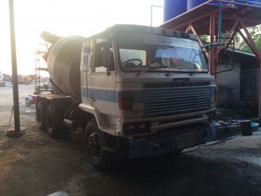 นิสสัน275 Hp. โม่ตรง 6 คิว เอกสารพร้อมชุดโอนเล่ม