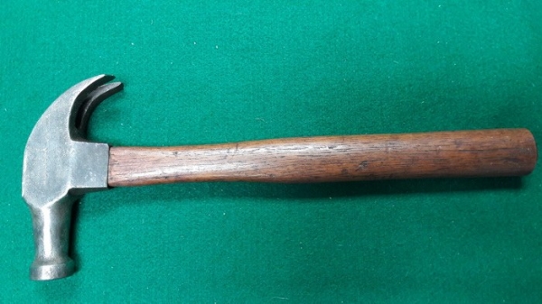 ขายค้อนหงอนโค้งด้ามไม้งานเก่าเมกาD.MAYDOLE 16oz. Made in USA.