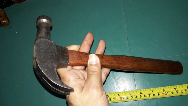 ขายค้อนหงอนโค้งด้ามไม้งานเก่าเมกาD.MAYDOLE 16oz. Made in USA.