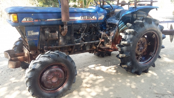 ขอบคุณเสี่ยจาก จ.พิษณุโลกครับขายรถไถอิซากิ3110 แรง4&times;4 โฟวิน พร้อมผาน5 พร้อมใช้งาน