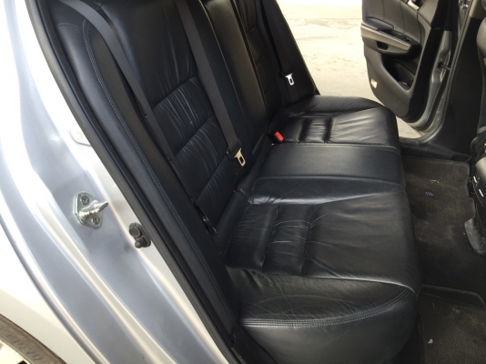 Honda Accord 2.0E ปี 2011 รถมือเดียวสภาพพร้อมใช้งาน อุปกรณ์ครบ เอกสารพร้อมโอน