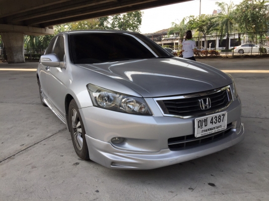 Honda Accord 2.0E ปี 2011 รถมือเดียวสภาพพร้อมใช้งาน อุปกรณ์ครบ เอกสารพร้อมโอน