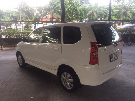 Toyota Avanza 1.5 E ปี 2011 รถมือเดียว ไม่เคยเชี่ยวชน ประวัติดี อุปกรณ์ครบ พร้อมโอน
