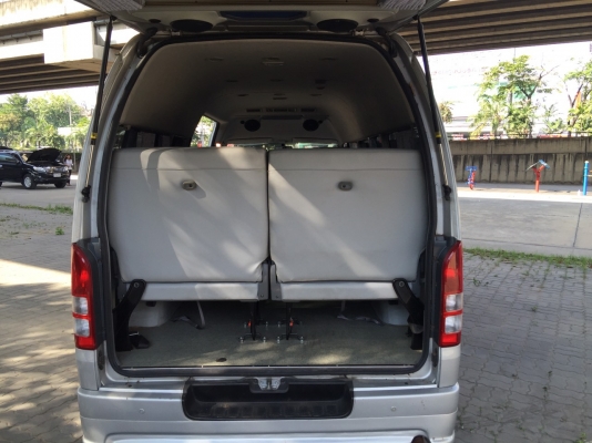 Toyota Commuter 2.7 ปี 2011 หลังคาสูง รถมือเดียวป้ายแดงชัดๆ ไมล์แท้วิ่งน้อยมาก 8.xxx ก.ม อุปกรณ์ครบเอกสารพร้อมโอน Toyota Commuter 2.7 ปี 2011 หลังคาสูง รถมือเดียวป้ายแดงชัดๆ ไมล์แท้วิ่งน้อยมาก 8.xxx ก.ม อุปกรณ์ครบเอกสารพร้อมโอน