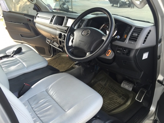 Toyota Commuter 2.7 ปี 2011 หลังคาสูง รถมือเดียวป้ายแดงชัดๆ ไมล์แท้วิ่งน้อยมาก 8.xxx ก.ม อุปกรณ์ครบเอกสารพร้อมโอน Toyota Commuter 2.7 ปี 2011 หลังคาสูง รถมือเดียวป้ายแดงชัดๆ ไมล์แท้วิ่งน้อยมาก 8.xxx ก.ม อุปกรณ์ครบเอกสารพร้อมโอน