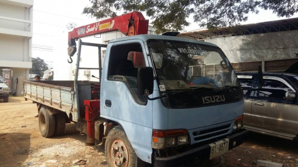 รถหกล้อ isuzu NPR รถห้างแท้ เครื่อง 120 พร้อมเครน ยูนิต 3 ตัน ท้องแบน  เครื่องดีคันซีสวย รถพร้อมใช้งาน เอกสารพร้อมโอน