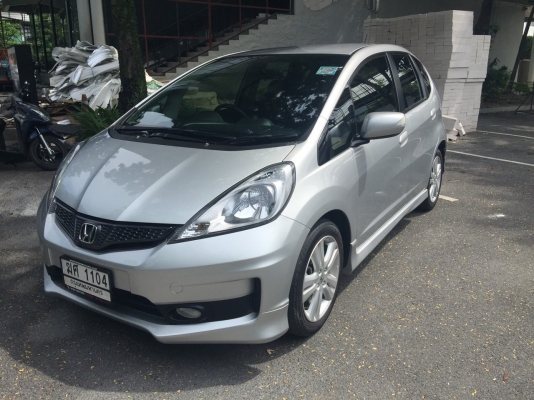 ท็อปสุด Honda Jazz 1.5SV Japan ปี 2012 ตัวนอกนำเข้าจากญี่ปุ่นทั้งคัน ออฟชั่นเต็ม อุปกรณ์ครบเอกสารพร้อมโอน