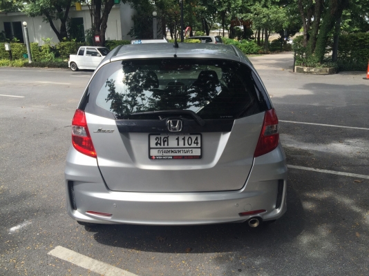 ท็อปสุด Honda Jazz 1.5SV Japan ปี 2012 ตัวนอกนำเข้าจากญี่ปุ่นทั้งคัน ออฟชั่นเต็ม อุปกรณ์ครบเอกสารพร้อมโอน