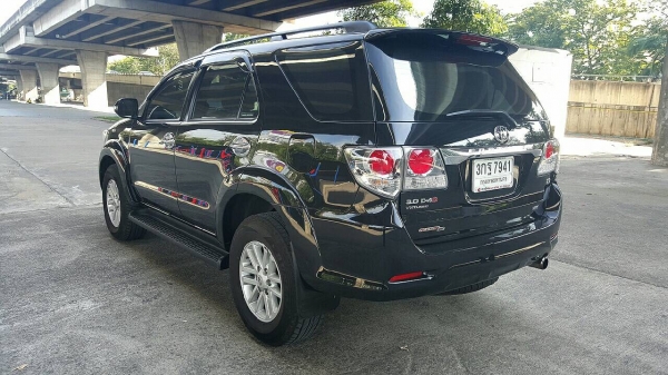 ท็อปสุด Toyota Fortuner 3.0V 4WD ปี 2012 รถมือเดียวสภาพป้ายแดง ไมล์แท้ 63.xxx อุปกรณ์ครบ พร้อมโอน