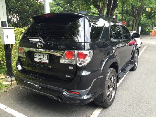 Fortuner 3.0 v ปี 2012 รถมือเดียวสวยจัด ไมล์วิ่งน้อย มาดูตัวจริงแล้วรับรองไม่ผิดหวัง