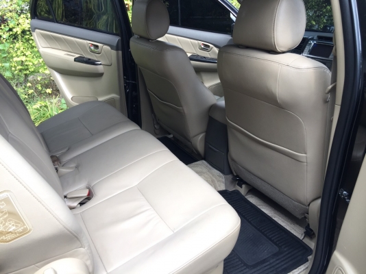 Fortuner 3.0 v ปี 2012 รถมือเดียวสวยจัด ไมล์วิ่งน้อย มาดูตัวจริงแล้วรับรองไม่ผิดหวัง