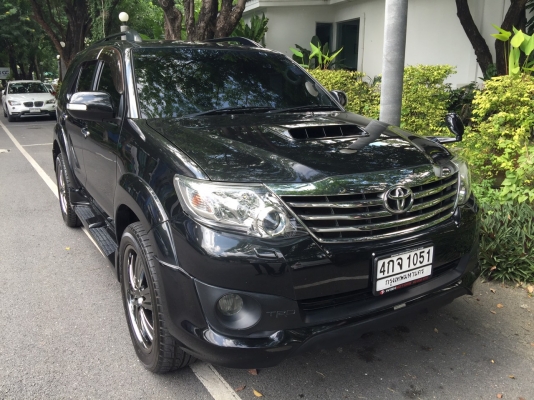 Fortuner 3.0 v ปี 2012 รถมือเดียวสวยจัด ไมล์วิ่งน้อย มาดูตัวจริงแล้วรับรองไม่ผิดหวัง