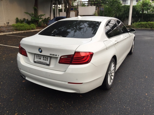 ท็อปสุด BMW 528i M-Sport ปี 2013 รถศูนย์ BSI หมดปี 2018 รถมือเดียวป้ายแดง อุปกรณ์ครบพร้อมโอน