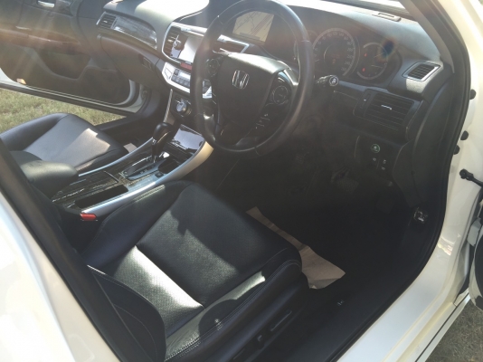 ถูกสุด ท็อปสุด Honda Accord 2.4EL TECH NAVI ปี 2013 รถมือเดียวสภาพป้ายแดง วิ่งน้อย อุปกรณ์ครบเอกสารพร้อมโอน ( ป้ายไม่ให้ )