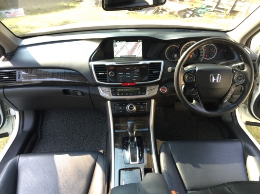 ถูกสุด ท็อปสุด Honda Accord 2.4EL TECH NAVI ปี 2013 รถมือเดียวสภาพป้ายแดง วิ่งน้อย อุปกรณ์ครบเอกสารพร้อมโอน ( ป้ายไม่ให้ )