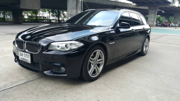BMW 520-D Touring ปี 2014 ( รถศูนย์ BM Thailand ) มือเดียวป้ายแดง มี BSI ไมล์แท้ 76.xxx ก.ม อุปกรณ์ครบ พร้อมโอน