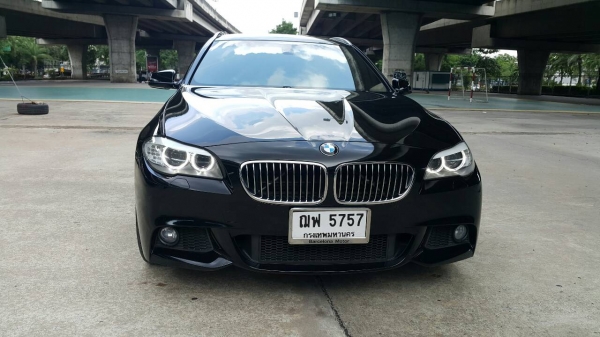 BMW 520-D Touring ปี 2014 ( รถศูนย์ BM Thailand ) มือเดียวป้ายแดง มี BSI ไมล์แท้ 76.xxx ก.ม อุปกรณ์ครบ พร้อมโอน