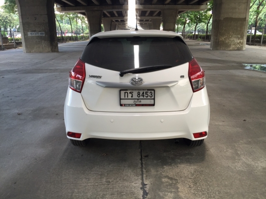 Toyota Yaris 1.2E ปี 2014 รถมือเดียว ไมล์แท้วิ่งน้อย 17.xxx กม สภาพป้ายแดง อุปกรณ์ครบ เอกสารพร้อมโอน