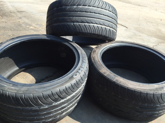 ยาง คัมโฮ ขอบ18  ดอกเหลือ เยอะ ครับมี 3เส้น หลัง 2เส้นหน้า1เส้น