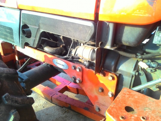 ขายรถไถ KUBOTA L3408 รถไร่สภาพเดิมๆ แถมดันหน้าช้างและผานพรวนดิน  ราคา 200,000   รถอยู่ อ.แกลง ระยอง  มีรถขนส่งบริการทั่วไทย  และยังมีอีกหลายรุ่นให้เลือก  สนใจสอบถามได้ DC Tractor Rayong =0818618678,0899347475  id line=0818618678 ,,,    id line=carbonthai