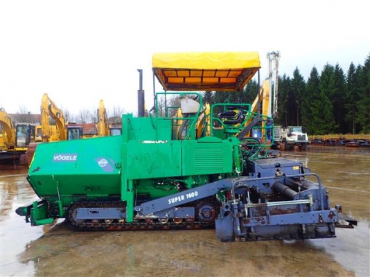 ขายรถปูยางล้อแทรคปูได้ถึง 6 เมตร  VOGELE SUPER 1600 มือสองนำเข้าจากยุโรป