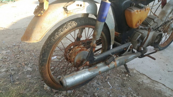 Suzuki A100 Suzuki A100