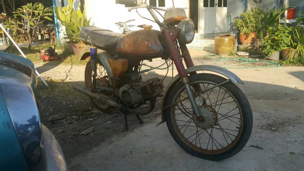 Suzuki A100 Suzuki A100