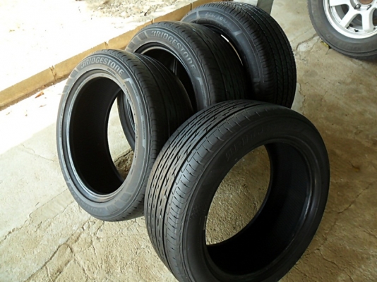 ยางขอบ17  บริดสโตน 225-50-R17ลงพื้นปลายปี14 (4เส้น 4,800)