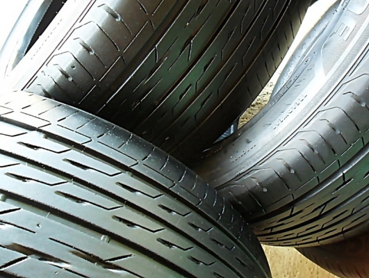 ยางขอบ17  บริดสโตน 225-50-R17ลงพื้นปลายปี14 (4เส้น 4,800)