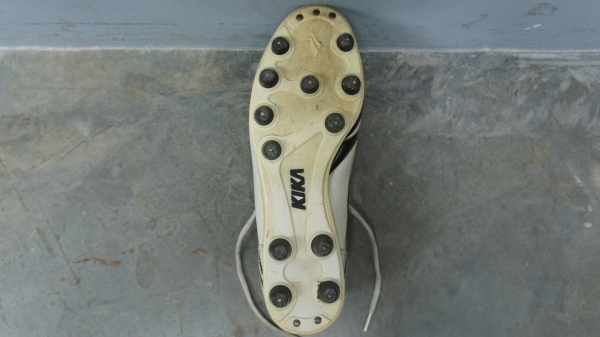 รองเท้าฟุตบอล KIKA Zebra