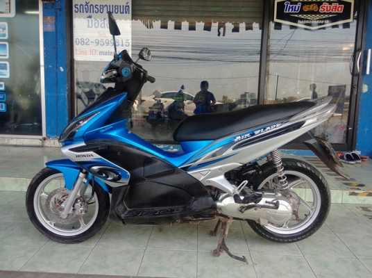 Honda Air blade (ล้อแม็ก) ตัวท็อป ราคาถูกๆเล่มครบครับ Honda Air blade (ล้อแม็ก) ตัวท็อป ราคาถูกๆเล่มครบครับ