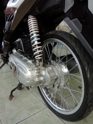 Honda Click 110i สี น้ำตาล-ดำ รถปี53 เครื่องดีแต่งสวยลงล้อมา ราคาถูกๆครับ Honda Click 110i สี น้ำตาล-ดำ รถปี53 เครื่องดีแต่งสวยลงล้อมา ราคาถูกๆครับ