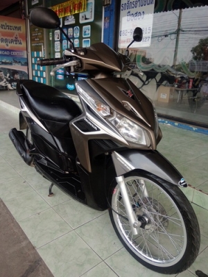 Honda Click 110i สี น้ำตาล-ดำ รถปี53 เครื่องดีแต่งสวยลงล้อมา ราคาถูกๆครับ Honda Click 110i สี น้ำตาล-ดำ รถปี53 เครื่องดีแต่งสวยลงล้อมา ราคาถูกๆครับ