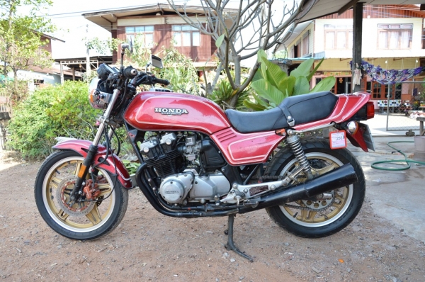 ขายครับ Honda CB750F รถทะเบียนแท้ RC04