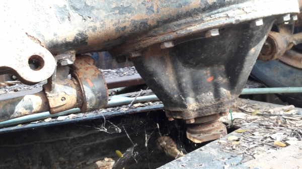 เฟืองท้าย HINO KR เบรกลมแห้ง