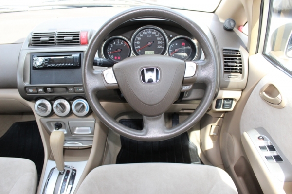 CITY ZX 1.5 วีเทค ปี 06 ออกรถ 9,000 CITY ZX 1.5 วีเทค ปี 06 ออกรถ 9,000