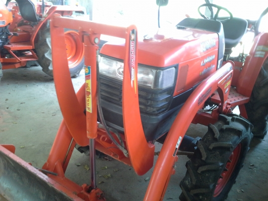 ขาย แทรกเตอร์ KUBOTA L3408  DI  สวยๆ เดิมๆใช้งานน้อยมากไม่เคยลงน้ำคับ
