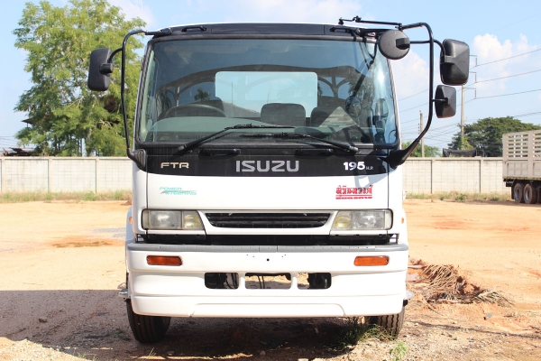 10ล้อ 2เพลา 230แรงม้า สภาพใหม่  รับประกัน 6 เดือน