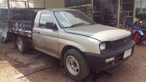 ปิคอัฟดั้มพ์ มิตซูบิชิสตาร์ด้า ติดดั้มพ์ ** รับต่อดั้มพ์รถปิคอัฟ รถกระบะ รถหกล้อ รถสิบล้อ รถอีแต๋น** ใช้งานหลากหลาย บรรทุกสี่ตันได้สะบายๆ สนใจโทร 081 074 5778 ลุงโหนกรับสาย